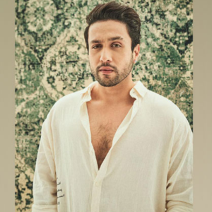 Adhyayan Suman Photo