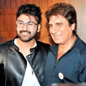 Arya Babbar Father