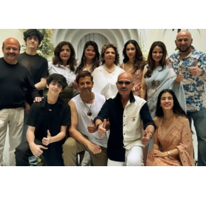 Hrithik Roshan Family Photo