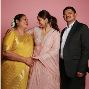 Mrunal Thakur Parents Mrunal Thakur Parents